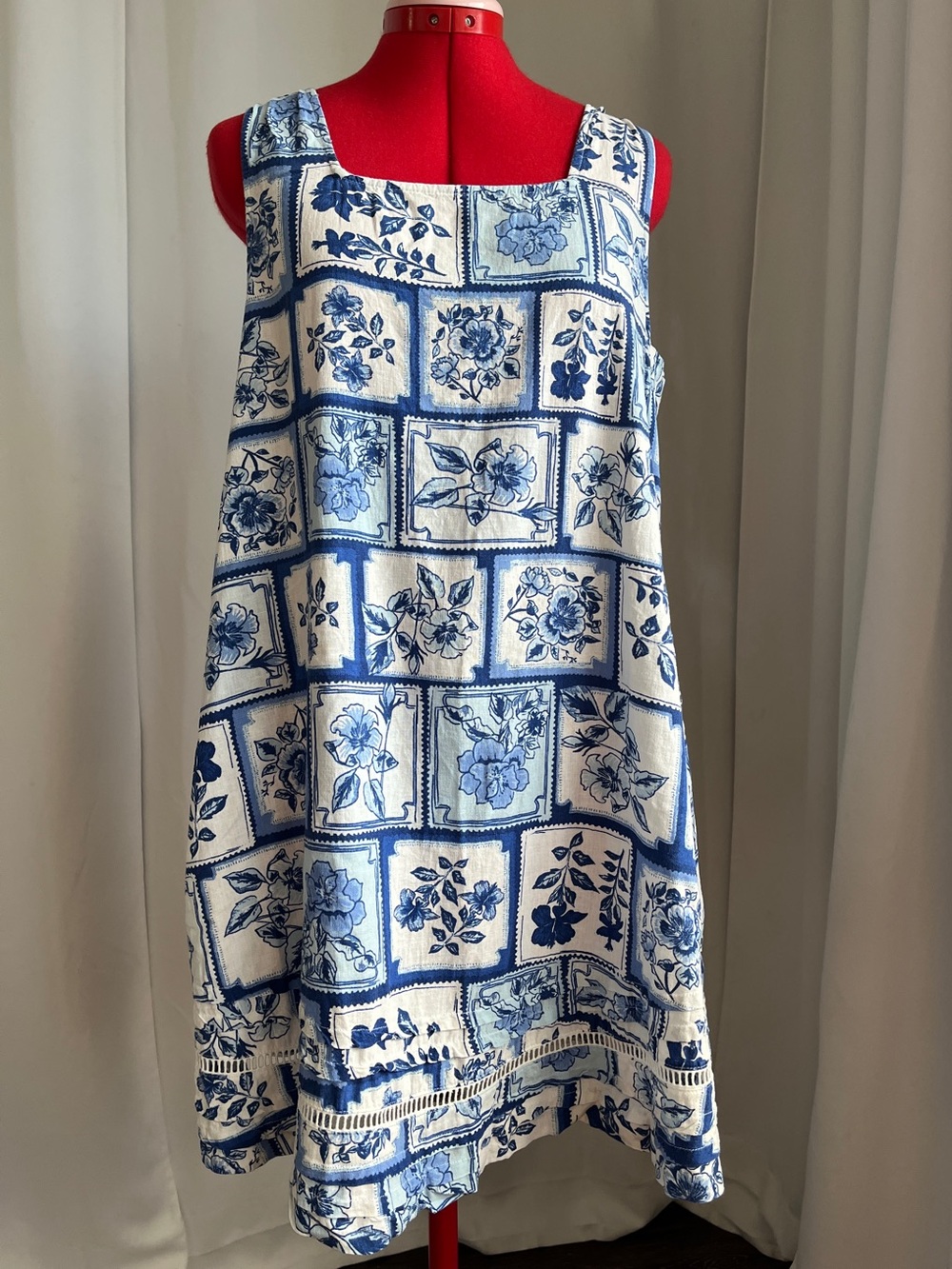 Joie Blue and White Floral Square-Print Sleeveless Dress